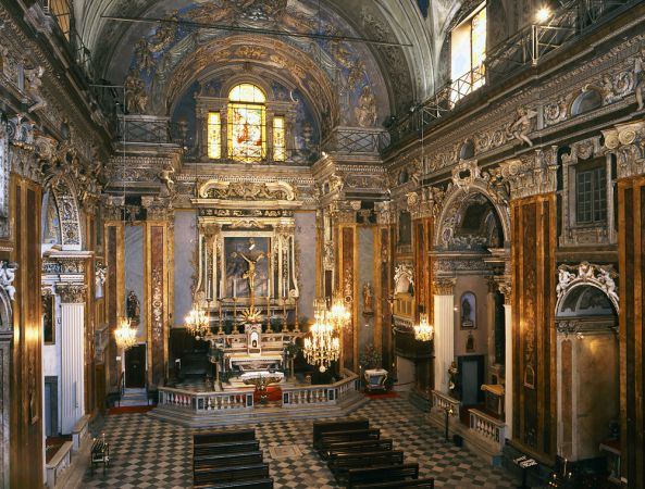 Photographie d'architecture : Eglise Saint-Jacques-le-Majeur ou du Gesù. Intérieur : la nef et le chœur